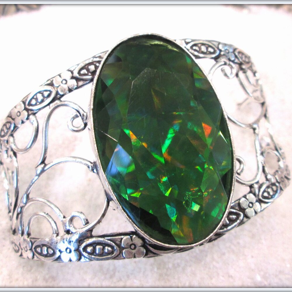 emerald oval cut labcreated gem Stone High Quality ladies bracelet
